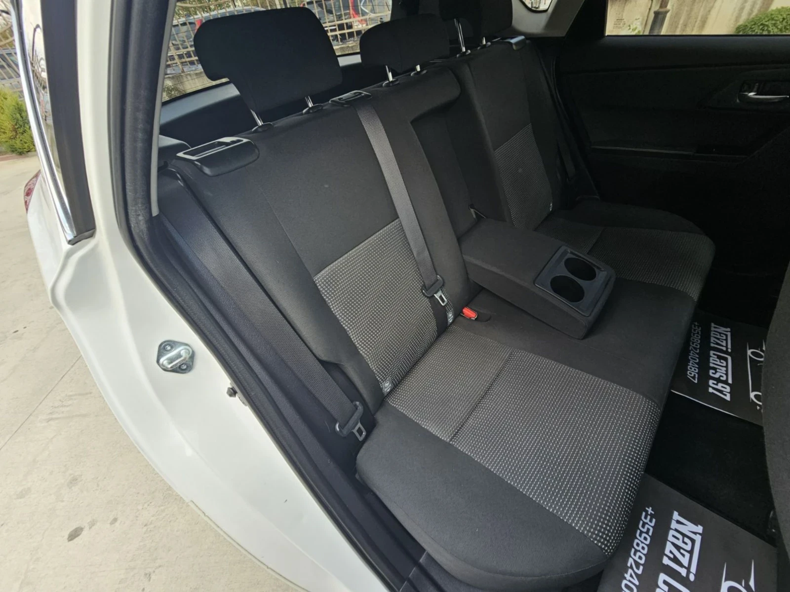 Toyota Auris 2.0 D-4D/ 124 �.�./ ������ | Mobile.bg � ����������� 12