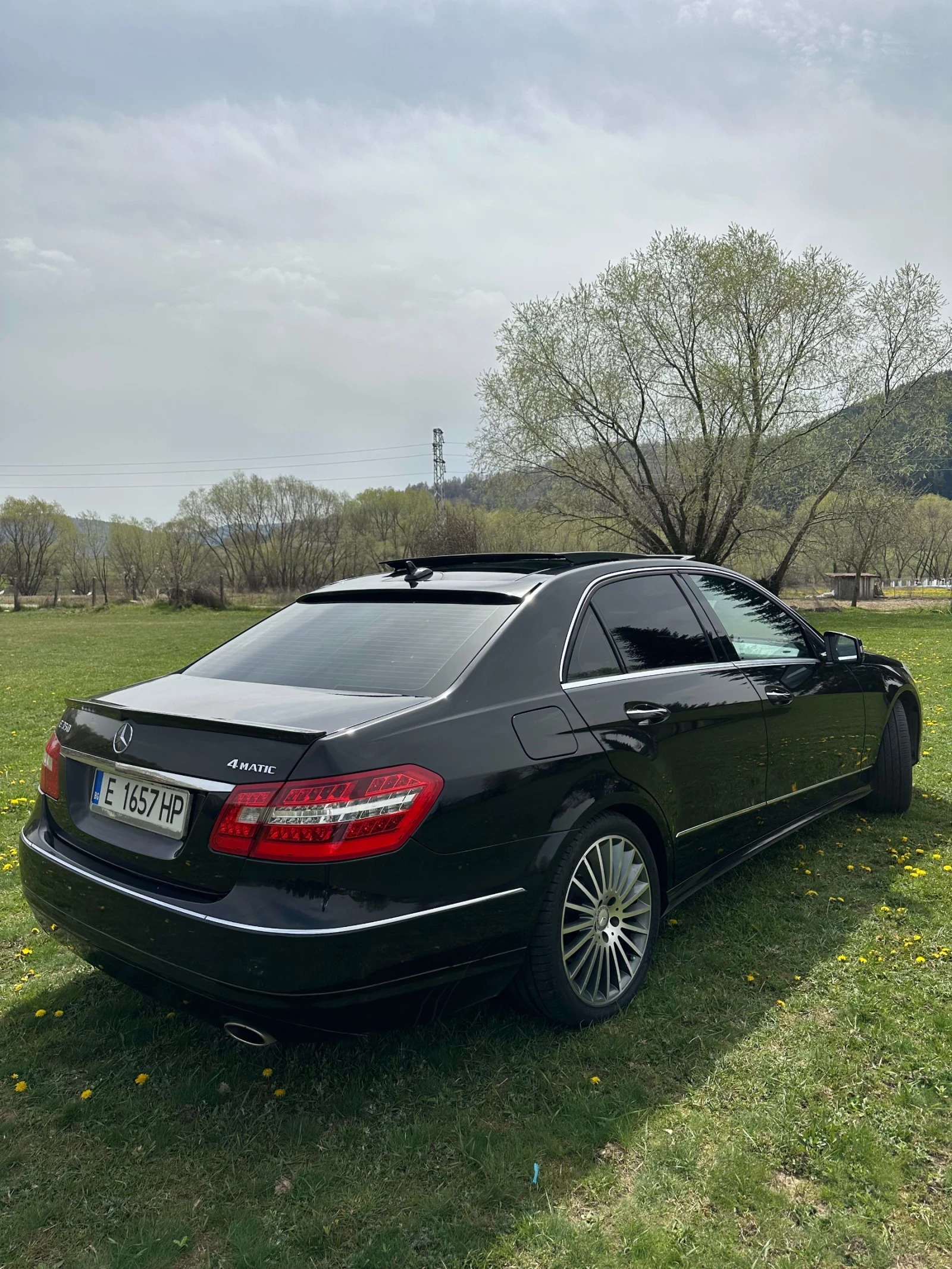 Mercedes-Benz E 350, снимка 3 - Автомобили и джипове - 54559644