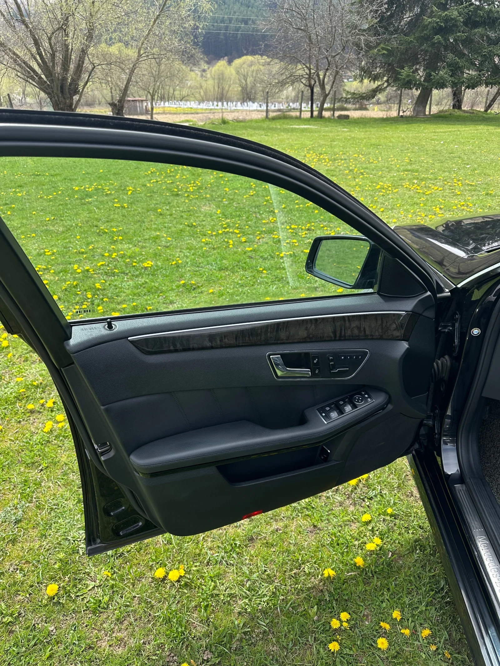 Mercedes-Benz E 350, снимка 10 - Автомобили и джипове - 54559644