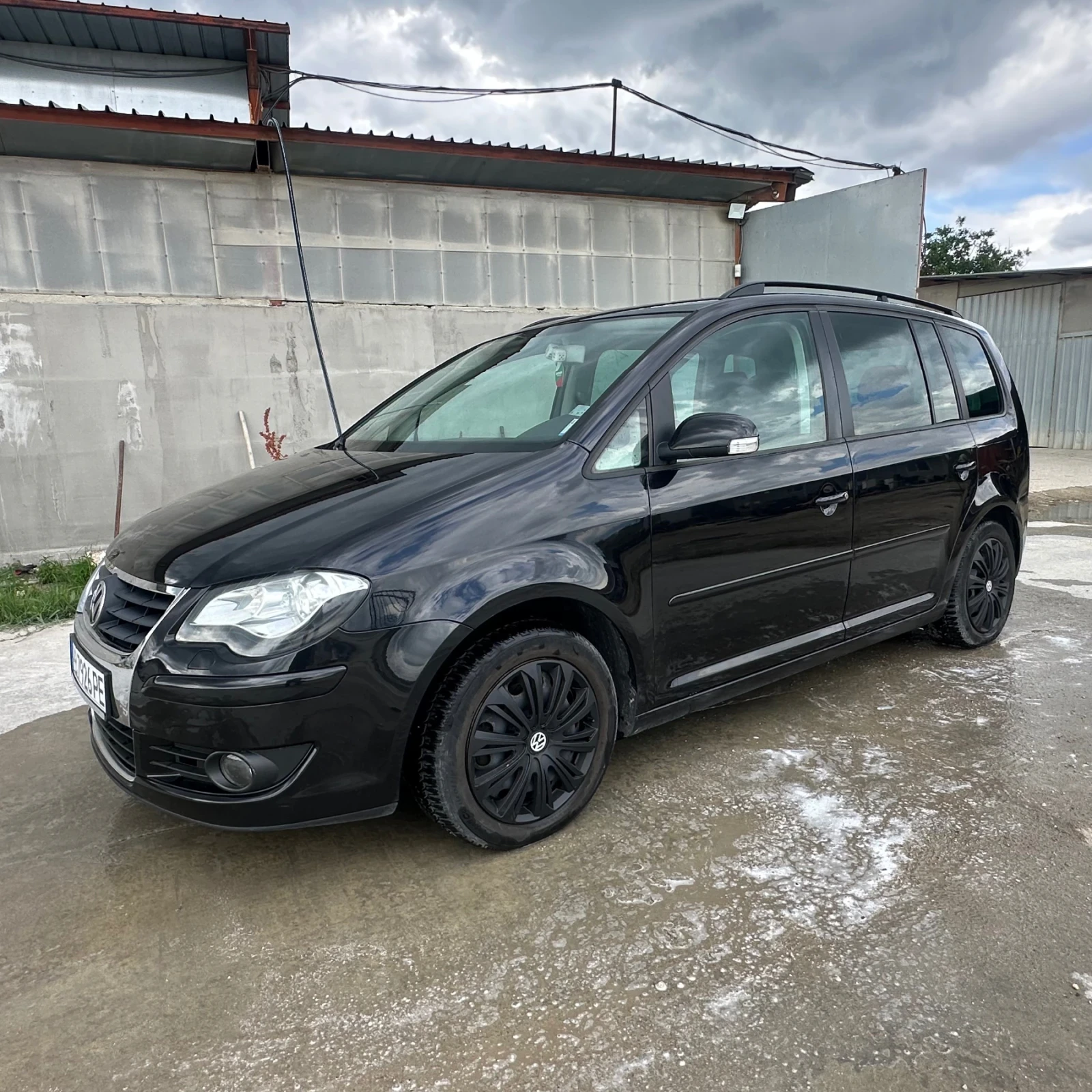 VW Touran 2.0, 110к.с. Метан, снимка 2 - Автомобили и джипове - 54652067