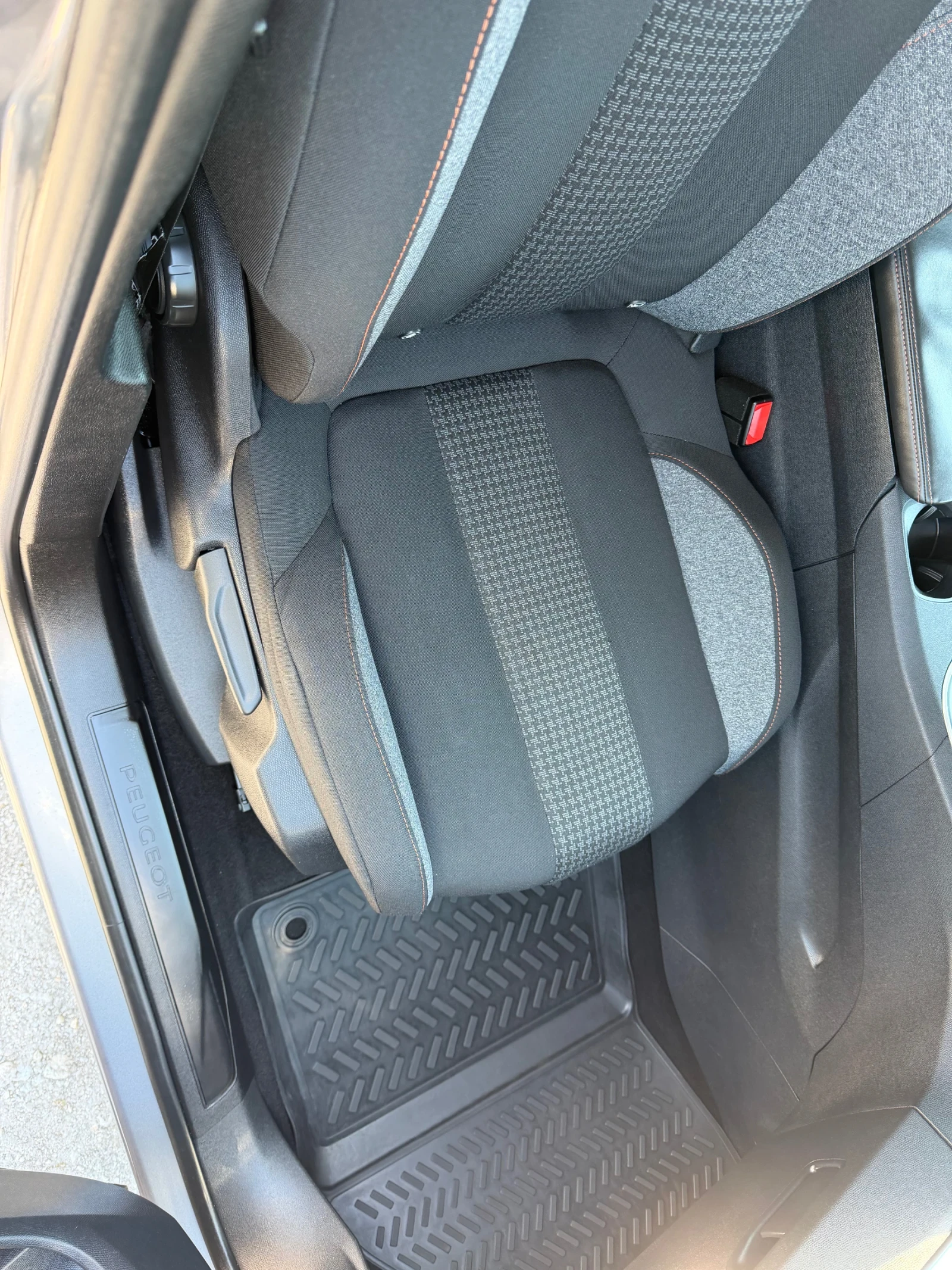 Peugeot 3008 1.2 ����� 130 �� | Mobile.bg � ����������� 15