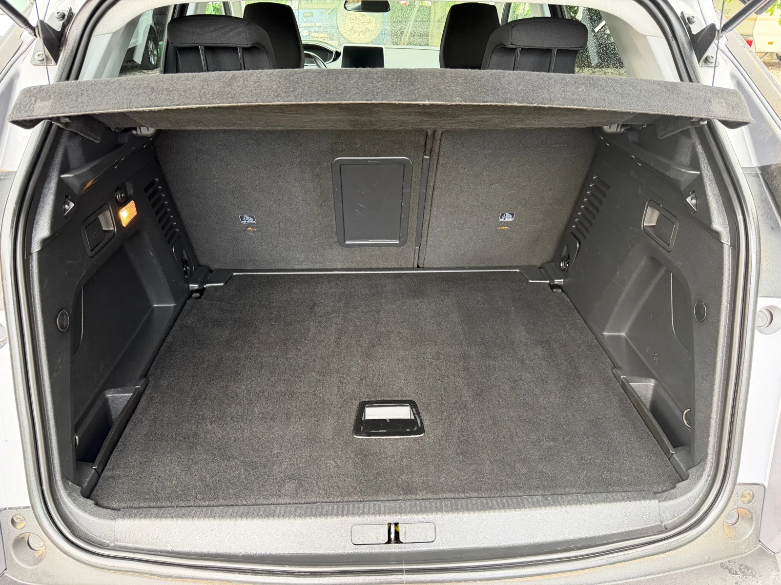 Peugeot 3008 1.2 турбо 130 кс, снимка 13 - Автомобили и джипове - 54811197