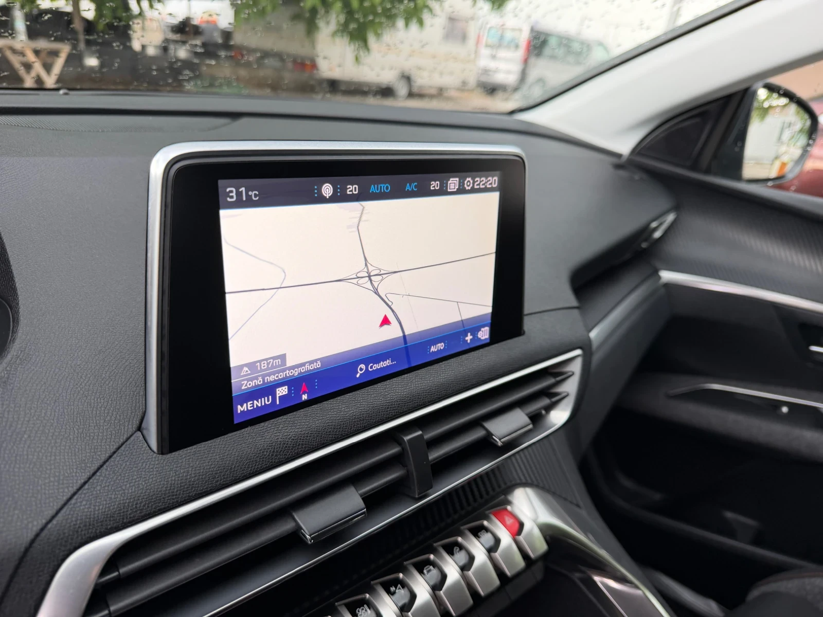 Peugeot 3008 1.2 турбо 130 кс, снимка 7 - Автомобили и джипове - 54811197