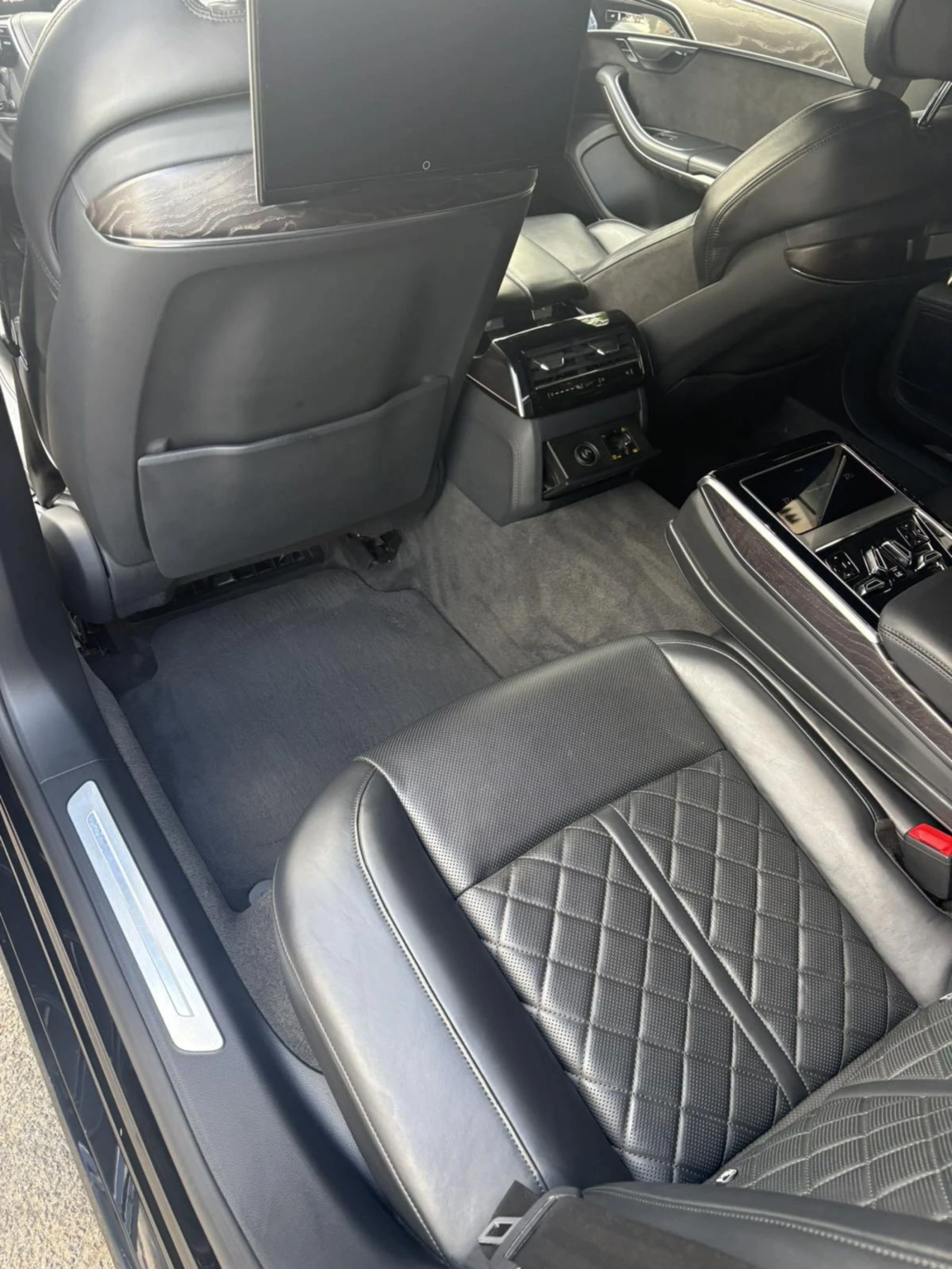 Audi A8, снимка 11 - Автомобили и джипове - 54983241