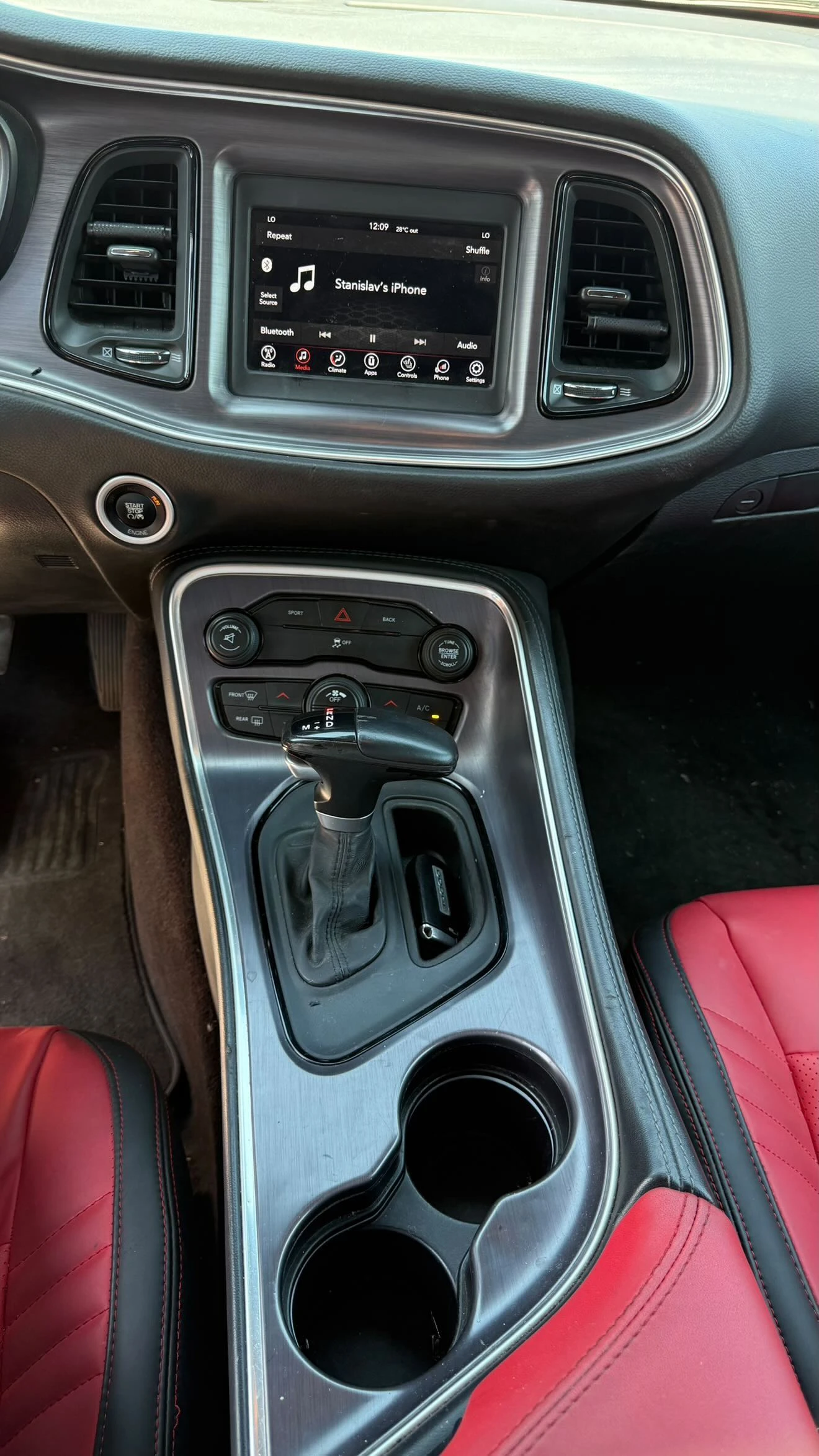 Dodge Challenger 5.7 HEMI, снимка 8 - Автомобили и джипове - 55001681