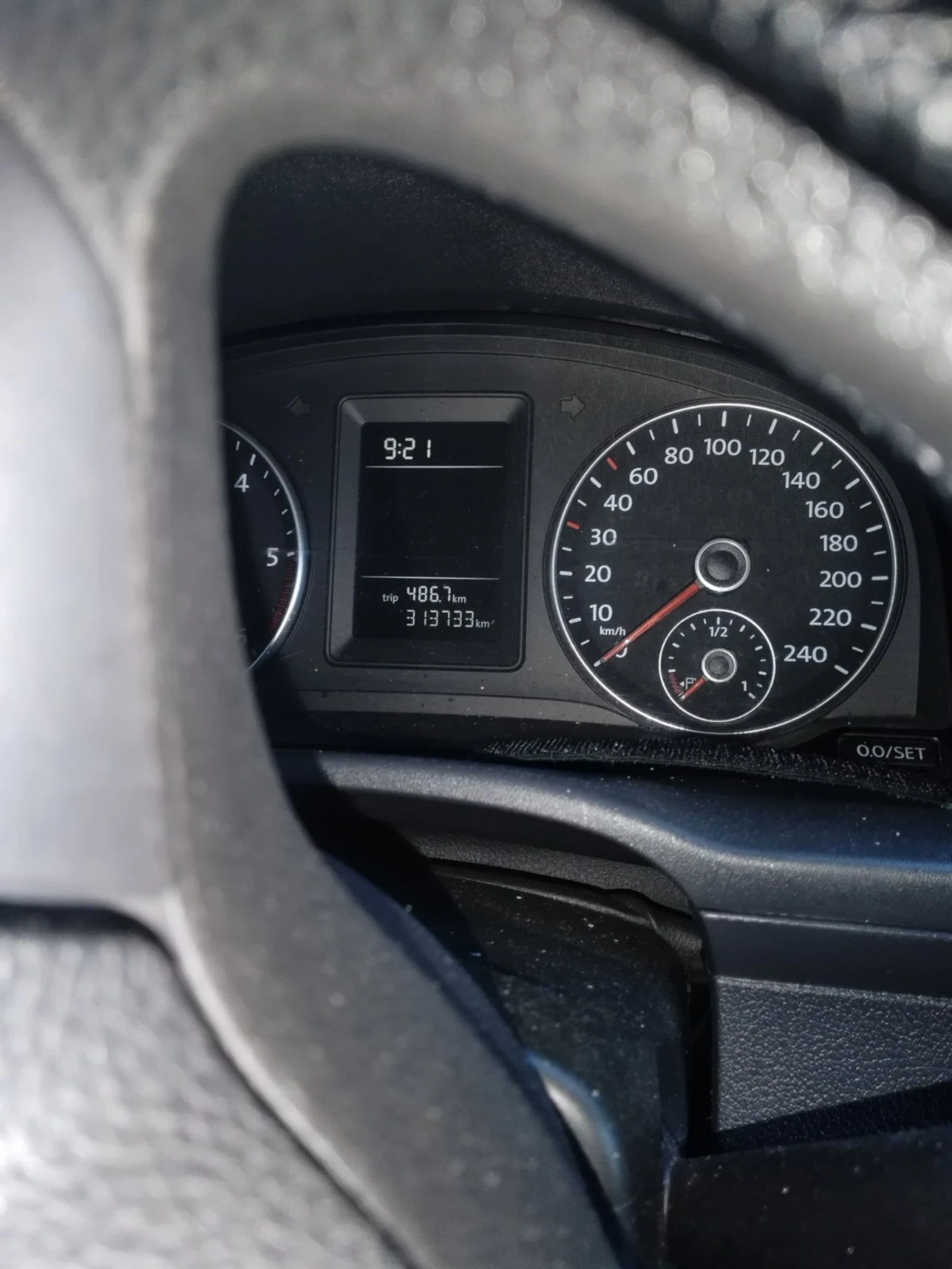 VW Caddy 1.6 , снимка 7 - Автомобили и джипове - 55153550