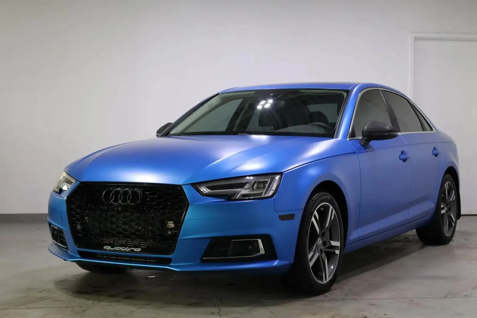Audi A4 Technik * B&O *  360 * АвтоКредит * (ЦЕНА ДО БГ), снимка 3 - Автомобили и джипове - 55250472
