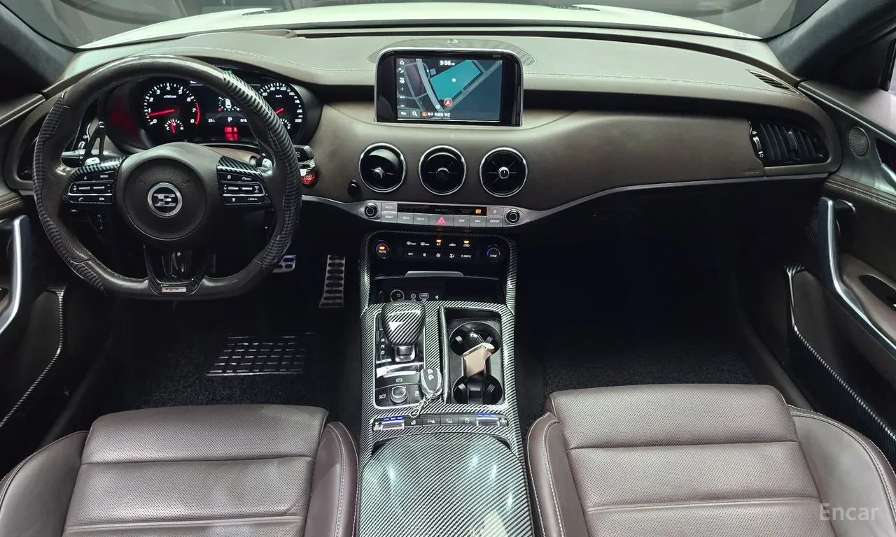 Kia Stinger 3.3 GT AWD / ГЕНЕРАЦИЯ / HUD / PANO / 360 КАМЕРИ /, снимка 8 - Автомобили и джипове - 55662456