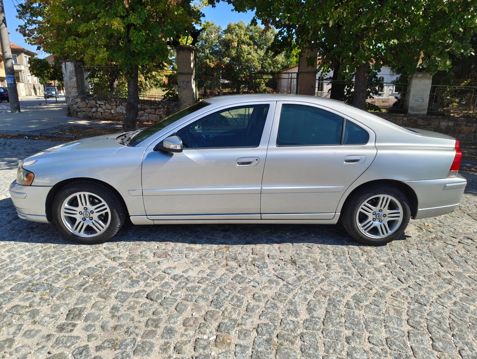 Volvo S60 2.4D, снимка 3 - Автомобили и джипове - 55694806