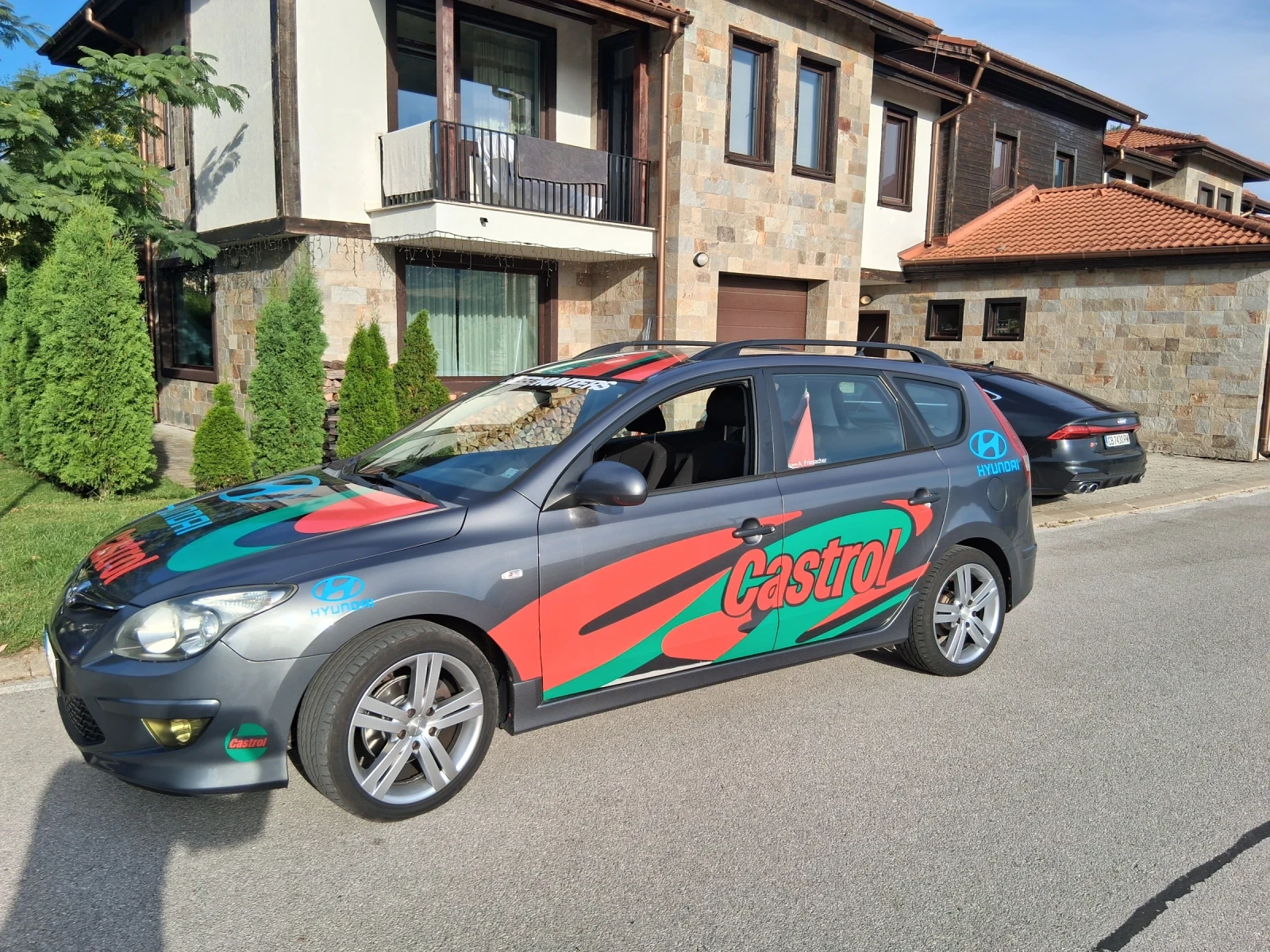 Hyundai I30 1.6 CRDI, снимка 3 - Автомобили и джипове - 56094879