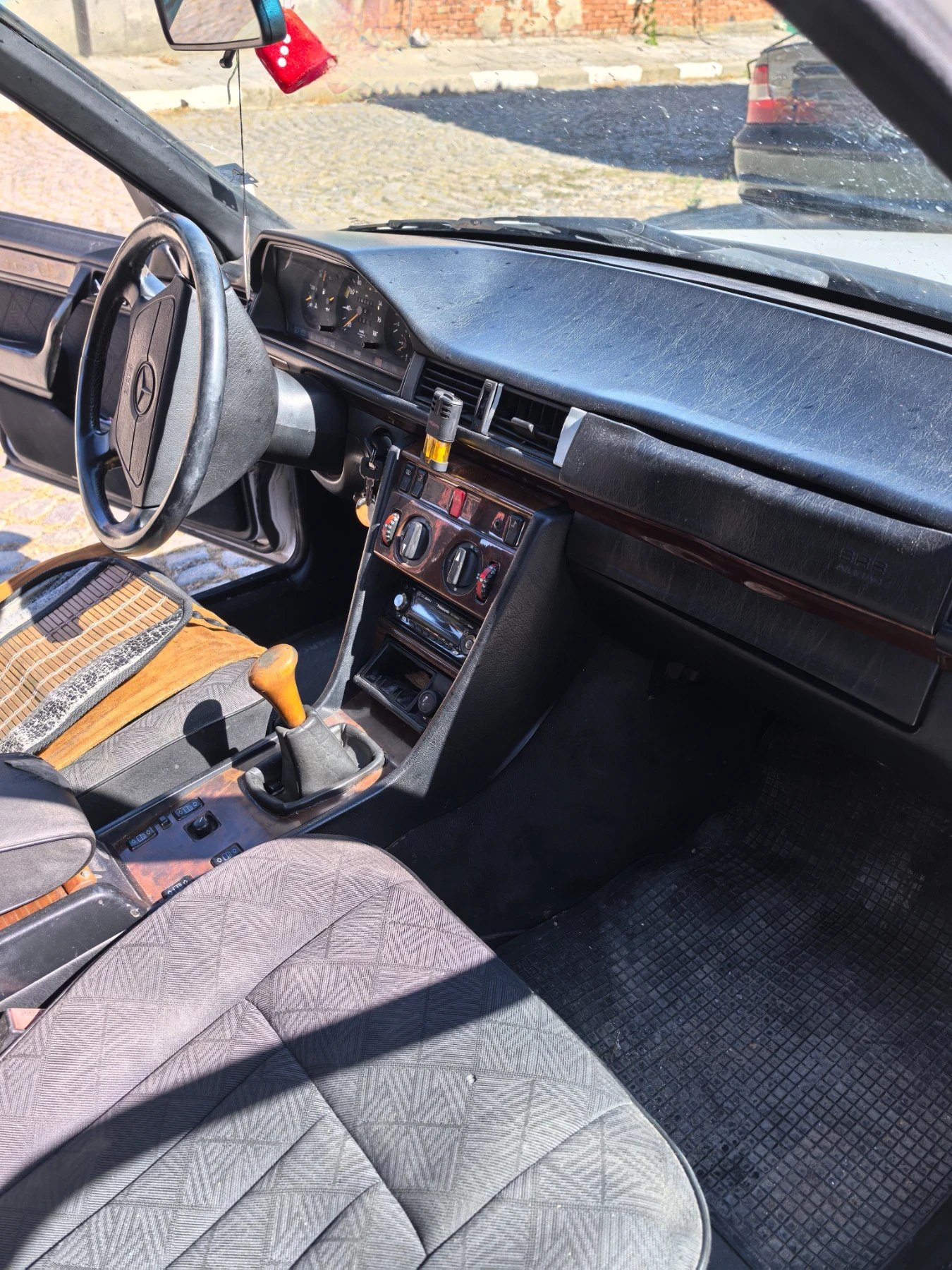 Mercedes-Benz 124, снимка 4 - Автомобили и джипове - 56215388