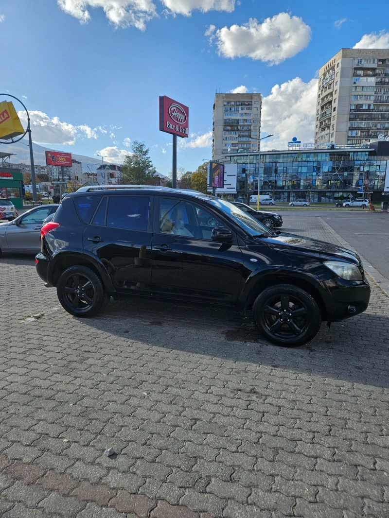 Toyota Rav4, снимка 3 - Автомобили и джипове - 52681208