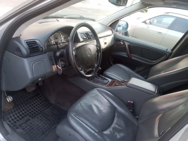 Mercedes-Benz ML 320 ГАЗ / БЕНЗИН , снимка 3 - Автомобили и джипове - 52497050