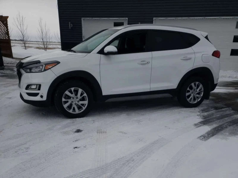 Hyundai Tucson AWD Preferred * ПОДГРЕВИ * CARFAX, снимка 2 - Автомобили и джипове - 53508793