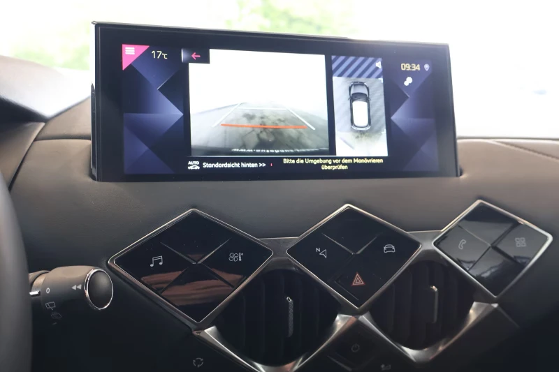 DS DS 3 Crossback BASTILLE/101HP/DIGI/360/CPLAY/KLESS/ACC/818g, снимка 10 - Автомобили и джипове - 53600280