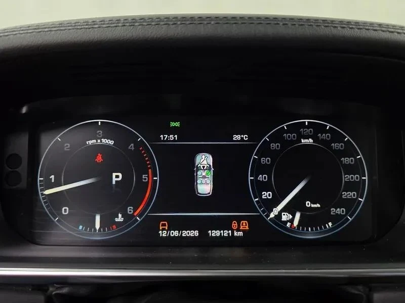 Land Rover Range rover, снимка 8 - Автомобили и джипове - 56738365