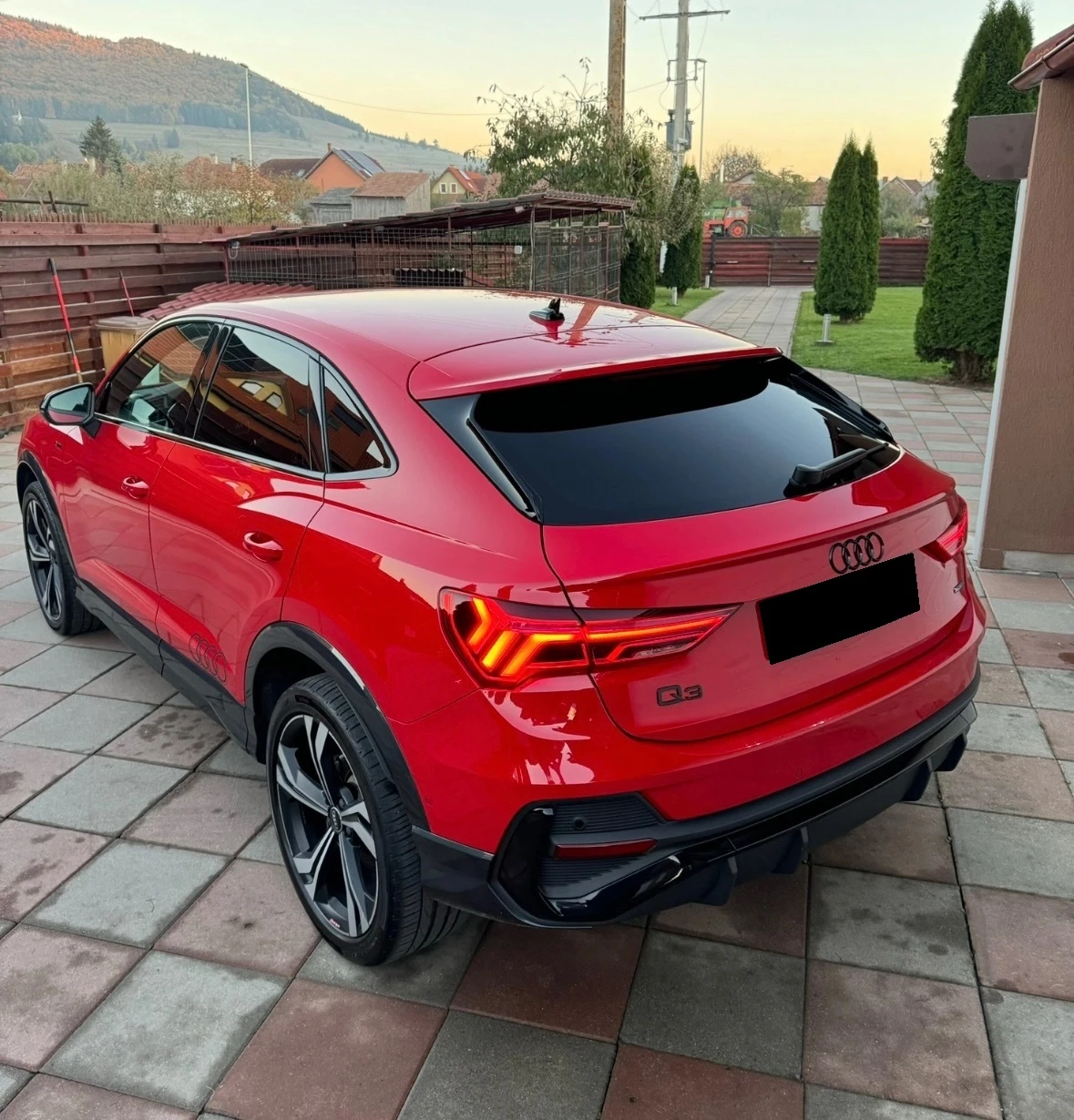 Audi Q3 Sportback 40TDI S-line Quattro  - изображение 4