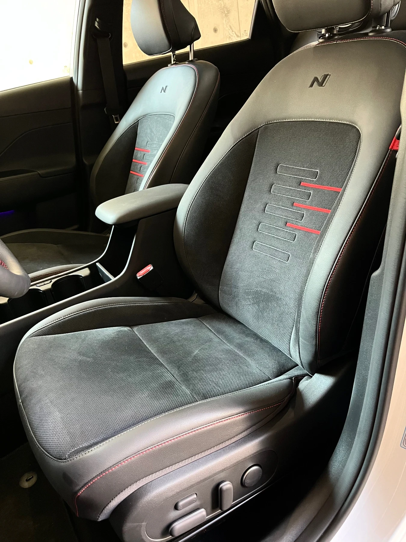 Hyundai Kona Kona N, 700km, Подгрев-Обдухване, APPLE CARPLAY - изображение 4