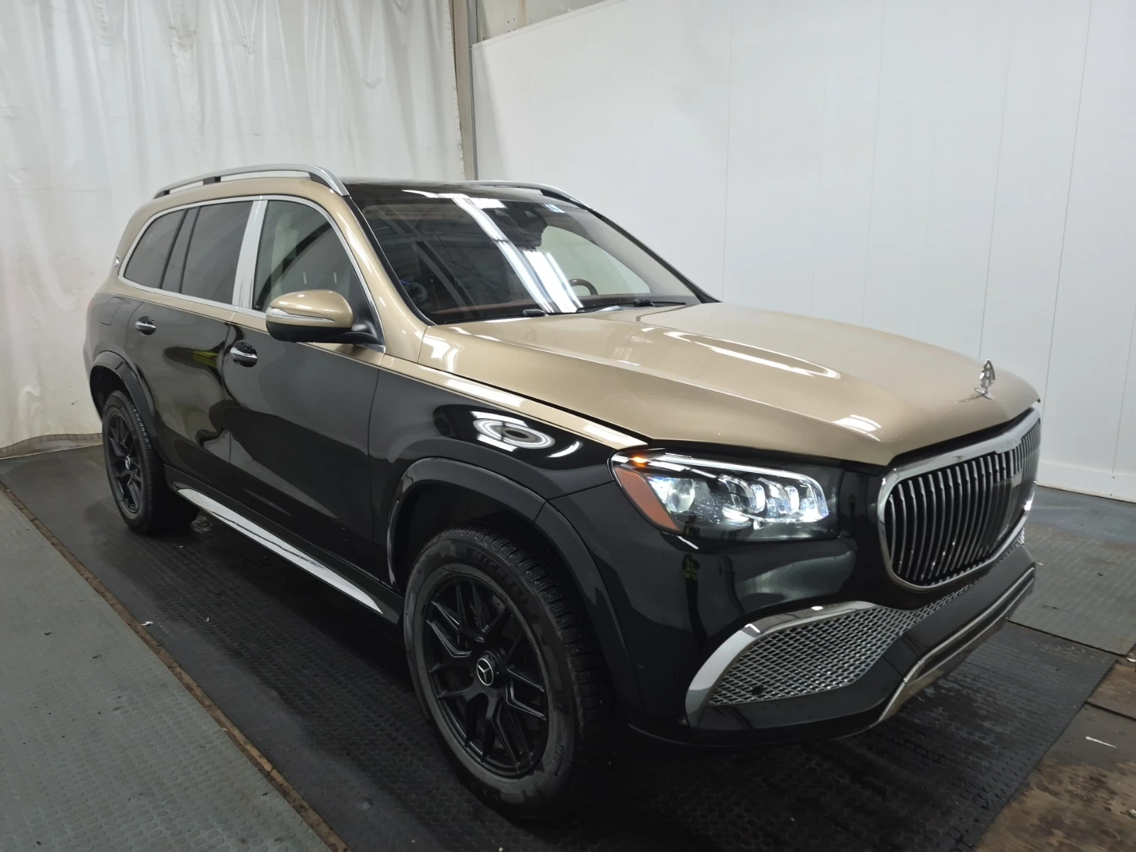 Mercedes-Benz GLS 600 Maybach, снимка 2 - Автомобили и джипове - 54459965