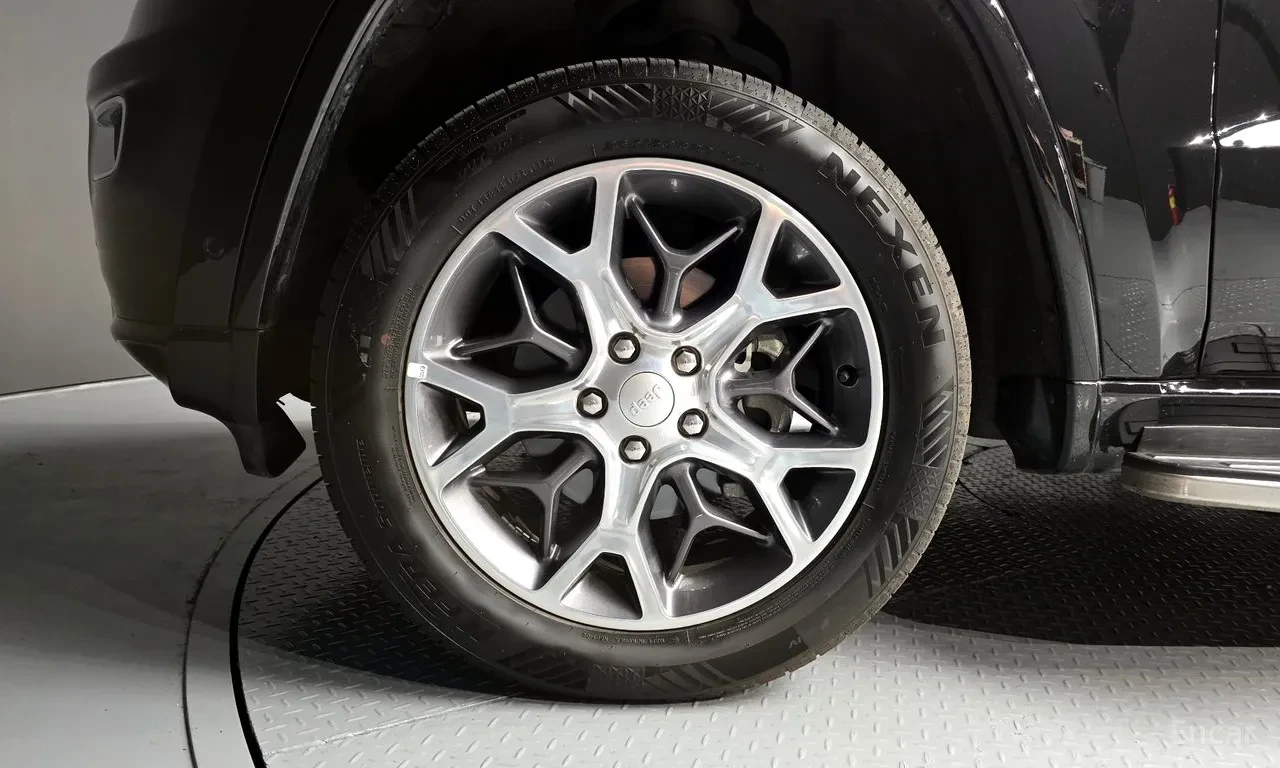Jeep Grand cherokee 3.6 OVERLAND / ОБДУХ / DISTRONIC / PANO / ВЪЗДУХ, снимка 5 - Автомобили и джипове - 54719181