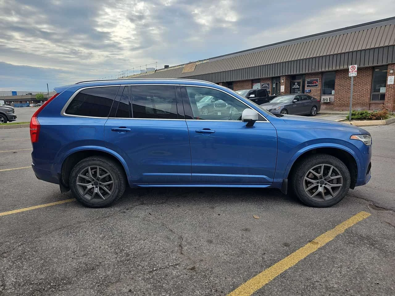 Volvo Xc90 T6 R Design /CARFAX/КЛИП/ПАНОРАМА/, снимка 4 - Автомобили и джипове - 55073336