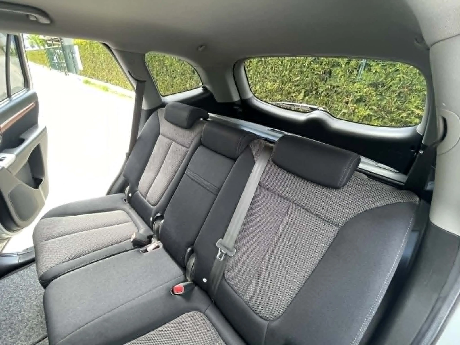 Hyundai Santa fe 2.7 V6 4x4 Газ инжекцион, снимка 10 - Автомобили и джипове - 56023108