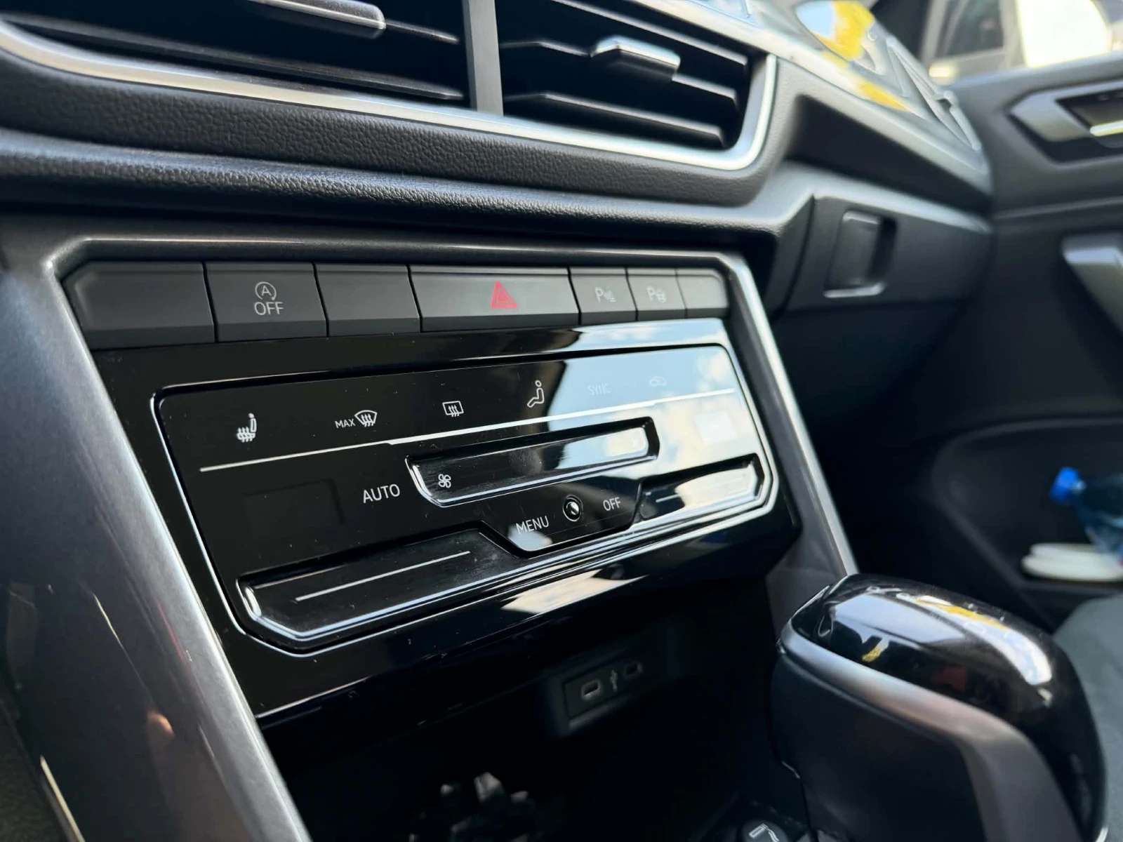VW T-Roc, снимка 9 - Автомобили и джипове - 56141437