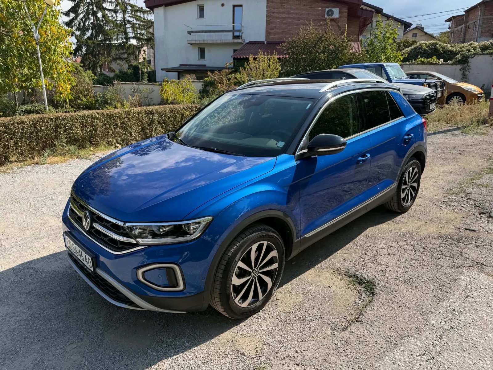 VW T-Roc, снимка 5 - Автомобили и джипове - 56141437