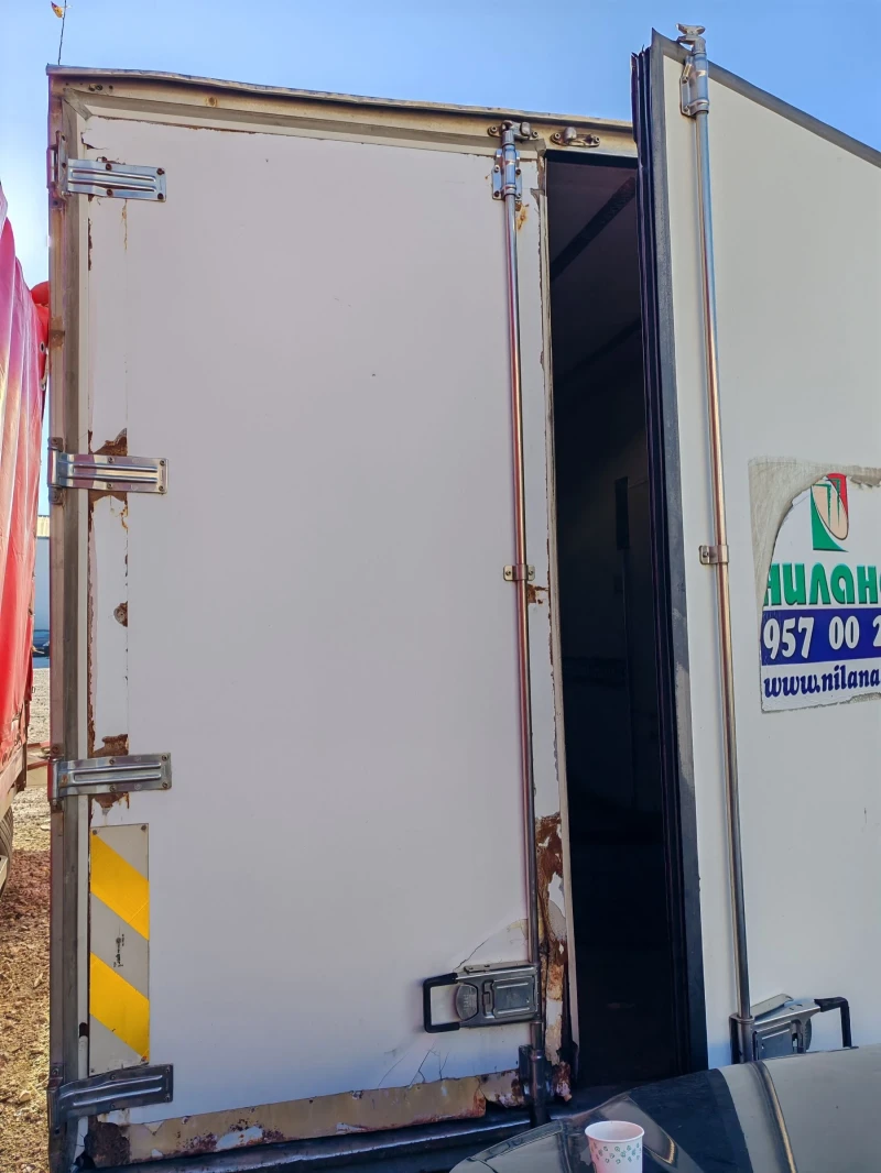 Mercedes-Benz Actros Фургон термоизолиран 7.60на на 2.60 , снимка 4 - Камиони - 52774635