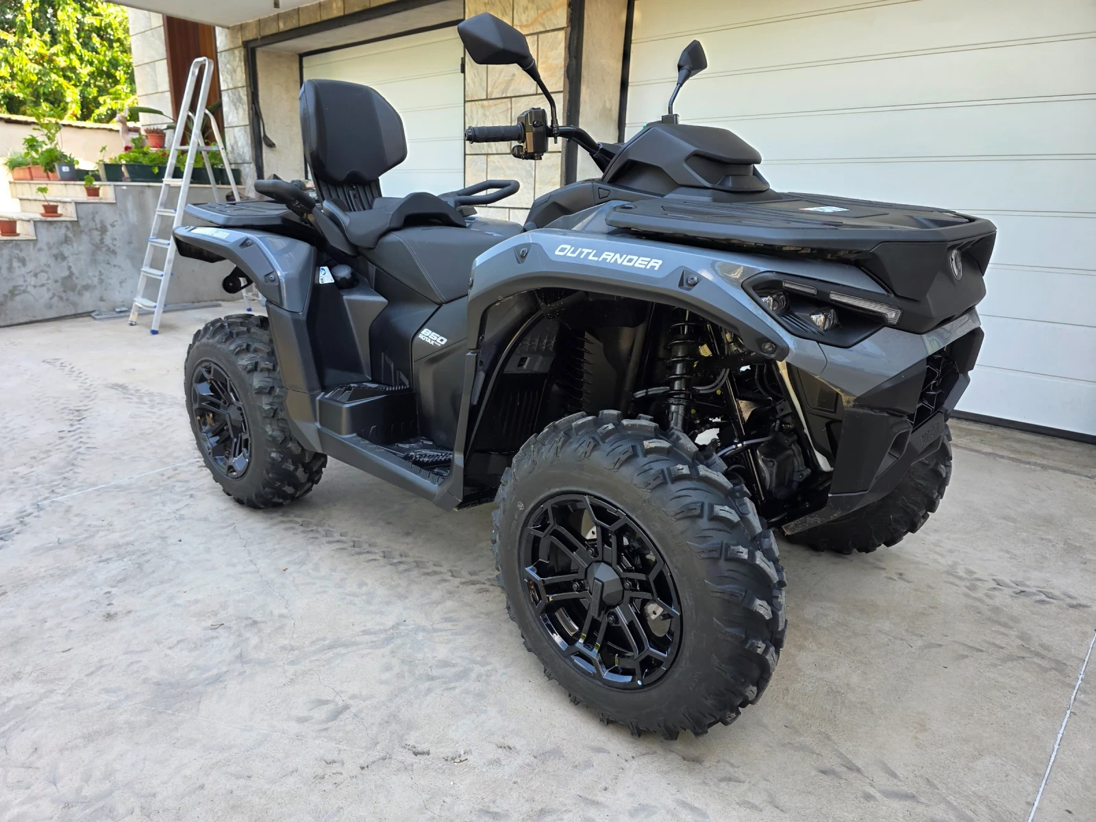 Can-Am Outlander 850, 2026