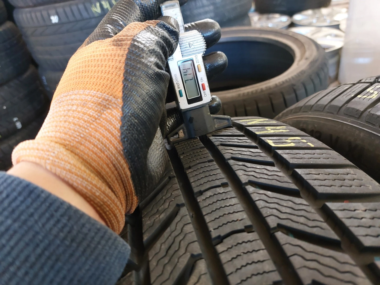  245/40R18 | Mobile.bg   3