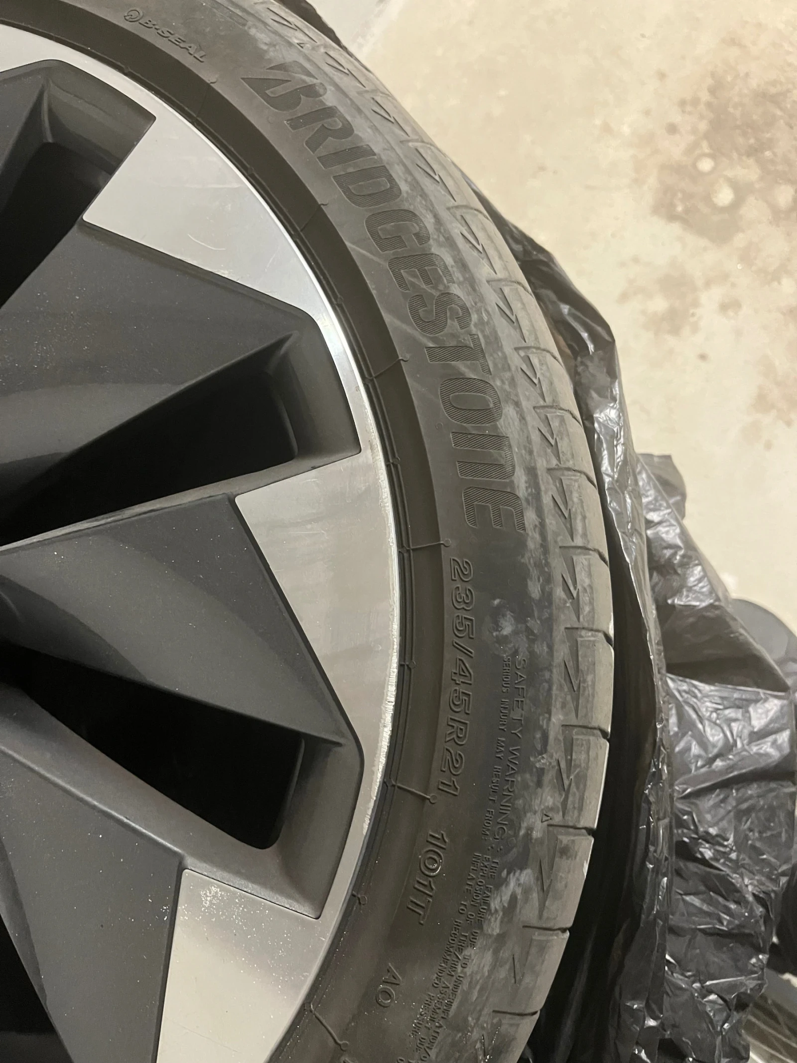 ���� � ������ 235/45R21 | Mobile.bg � ����������� 3