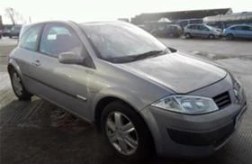 Renault Megane на части, снимка 3
