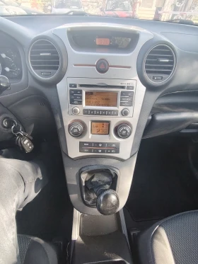 Kia Carens 2.0i/ 6+ 1 места , снимка 17