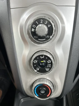 Toyota Yaris 1.0i* LPG* Klima, снимка 13