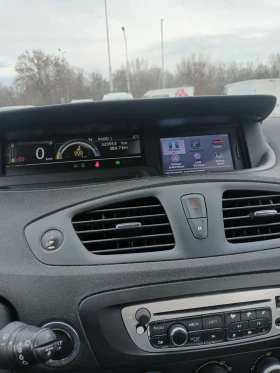 Renault Scenic - 3000 € / 5867.49 лв. - 12345022 9