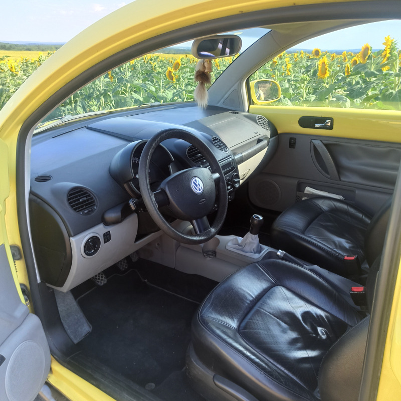 VW New beetle 1, 8 turbo, снимка 6 - Автомобили и джипове - 46262364