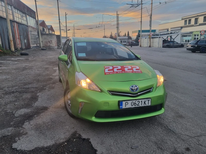 Toyota Prius Plus , снимка 9 - Автомобили и джипове - 48757673