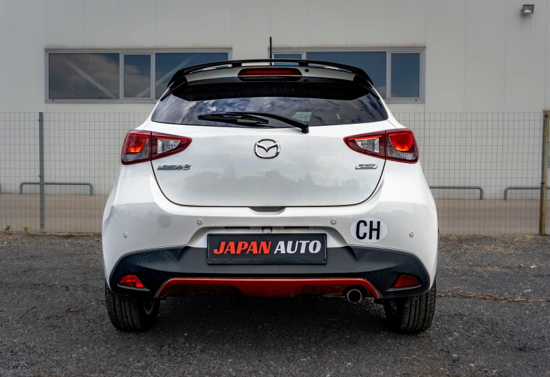 Mazda 2 1.5i EDITION! , снимка 5 - Автомобили и джипове - 51486295