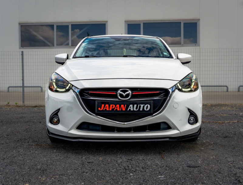 Mazda 2 1.5i EDITION! , снимка 2 - Автомобили и джипове - 51486295
