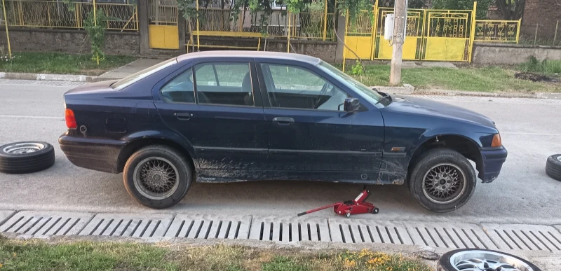 BMW 316 Газов инжекцион здраво купе, снимка 4 - Автомобили и джипове - 52288425