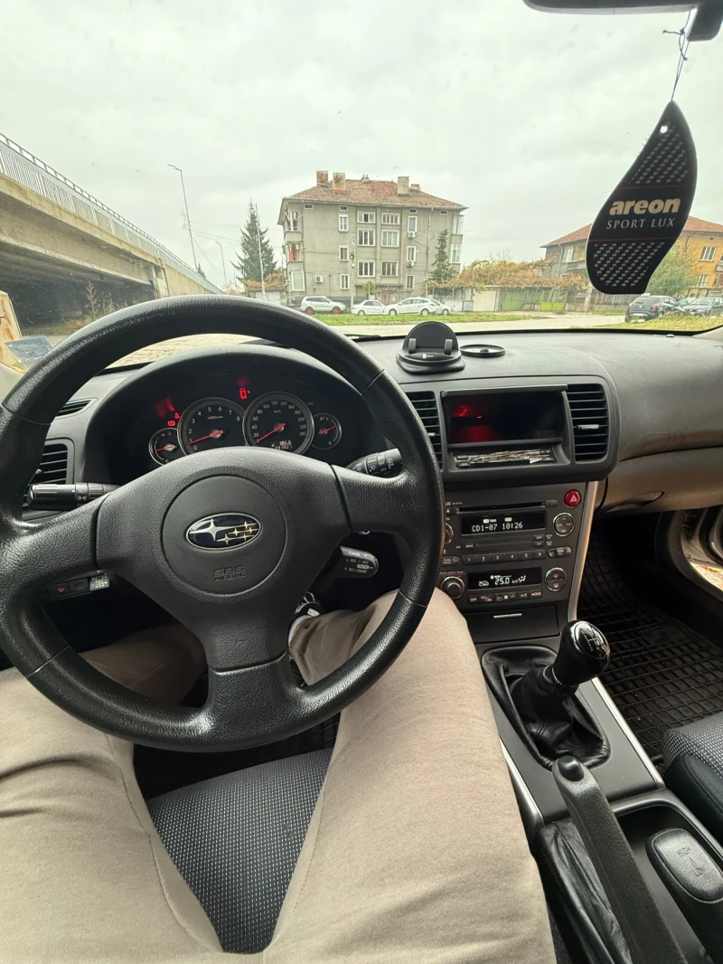 Subaru Legacy, снимка 13 - Автомобили и джипове - 52343085