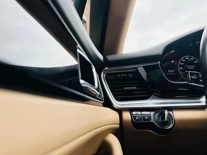 Porsche Panamera 4| AWD| ПАНОРАМА| НАВИГАЦИЯ| ЗАДНА КАМЕРА| BOSE - изображение 7