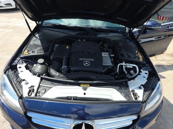 Mercedes-Benz C 200, снимка 7 - Автомобили и джипове - 54772518