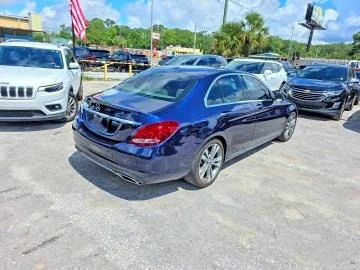 Mercedes-Benz C 200, снимка 4 - Автомобили и джипове - 54772518