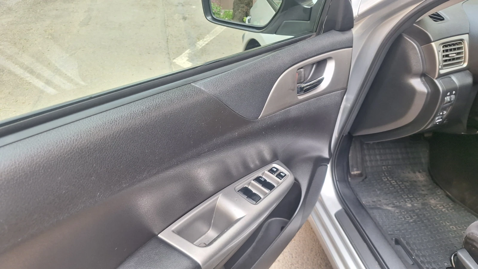 Subaru Impreza 2.0R АВТОМАТИК - изображение 7