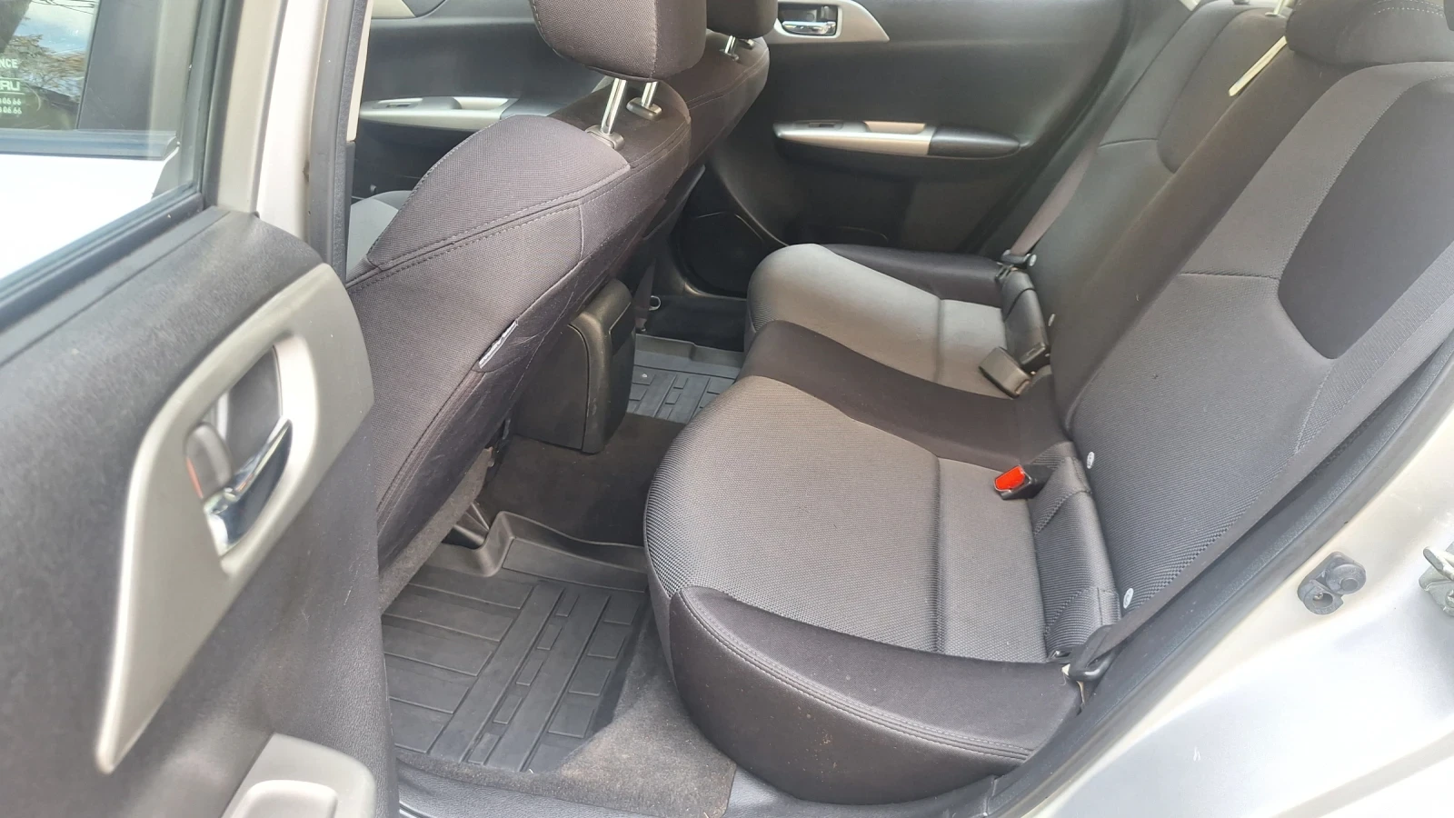 Subaru Impreza 2.0R АВТОМАТИК - изображение 9