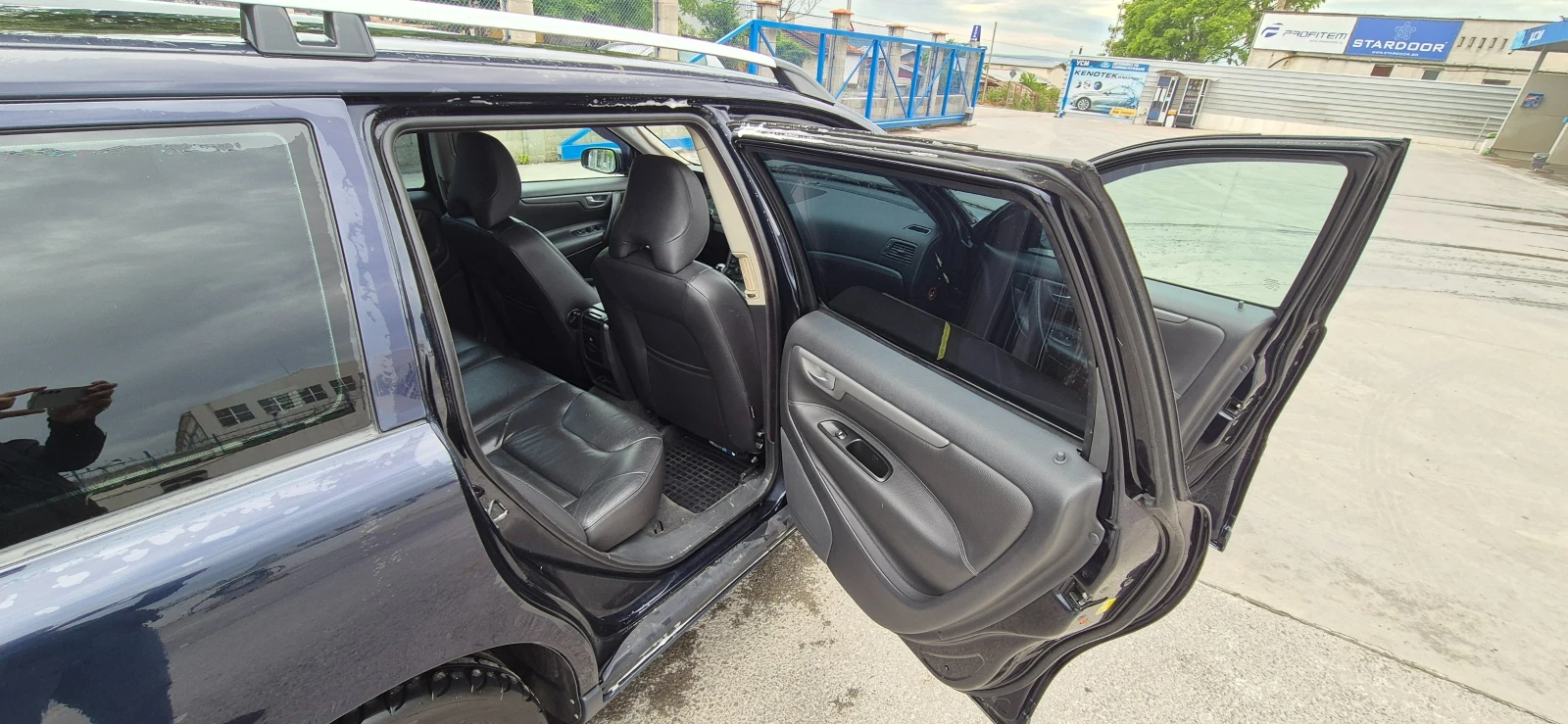 Volvo V70 2.4i - изображение 9