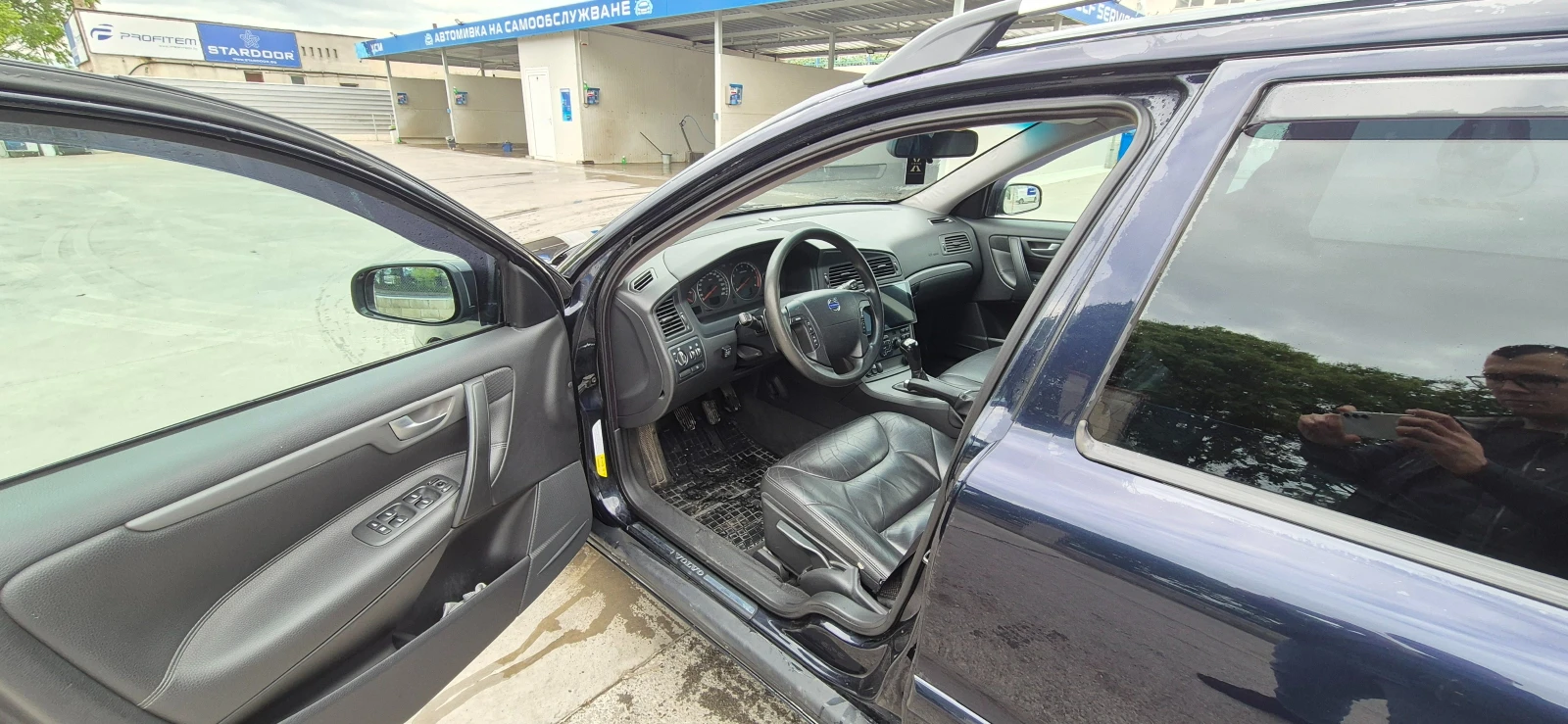 Volvo V70 2.4i - изображение 5