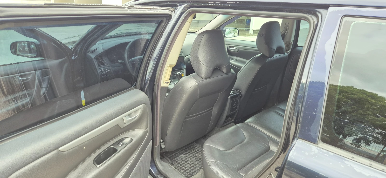 Volvo V70 2.4i - изображение 6